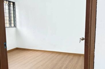 (FULLY REFURBISHED) Flat Taman Samudra, Batu Caves