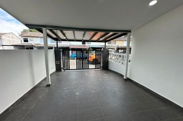 Austin Residence @Taman Mount Austin