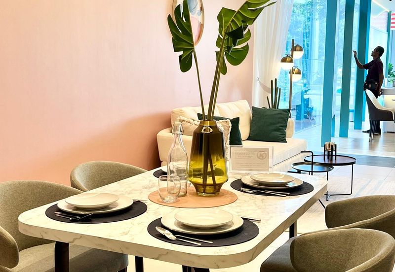 (NEAR CIQ) Aville Residences @ Permas