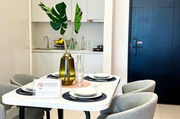 (NEAR CIQ) Aville Residences @ Permas