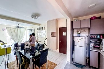 Villa Residence @ Goodview Heights