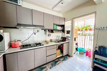 Villa Residence @ Goodview Heights