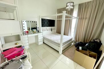 Midfields Condominium