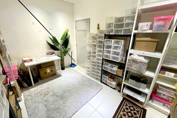 Midfields Condominium