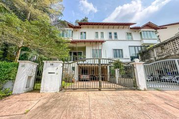 Jalan Rimba Riang 9/12