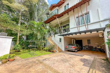 Jalan Rimba Riang 9/12