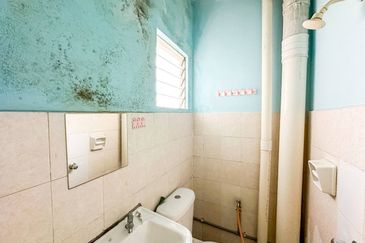 Residensi Bistaria, Ukay Bistari