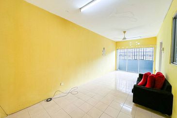 Residensi Bistaria, Ukay Bistari