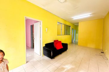 Residensi Bistaria, Ukay Bistari