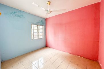 Residensi Bistaria, Ukay Bistari