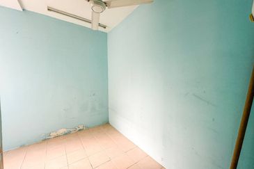 Residensi Bistaria, Ukay Bistari