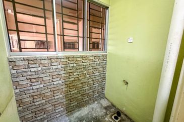 Residensi Bistaria, Ukay Bistari