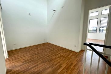 Tenderfields @ Eco Majestic