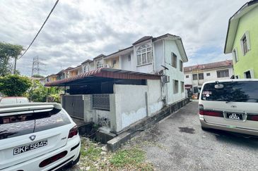 Taman Dahlia, Sepang