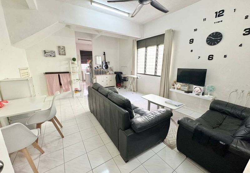 Taman Dahlia, Sepang