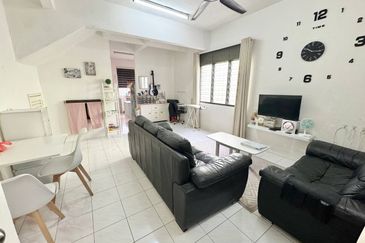 Taman Dahlia, Sepang