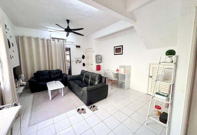 Taman Dahlia, Sepang