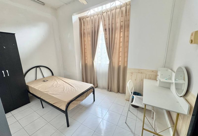 Taman Dahlia, Sepang