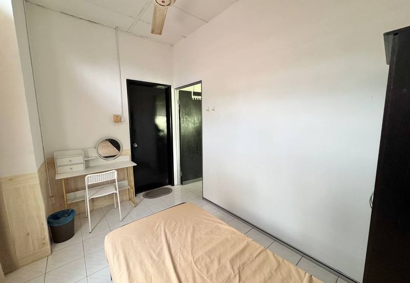 Taman Dahlia, Sepang