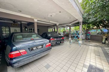 (CORNER LOT) Double Storey Terrace @ Bandar Tasik Selatan Kuala Lumpur