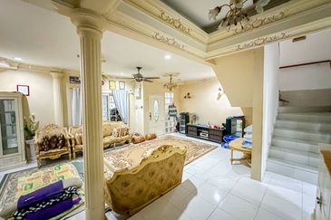 (CORNER LOT) Double Storey Terrace @ Bandar Tasik Selatan Kuala Lumpur