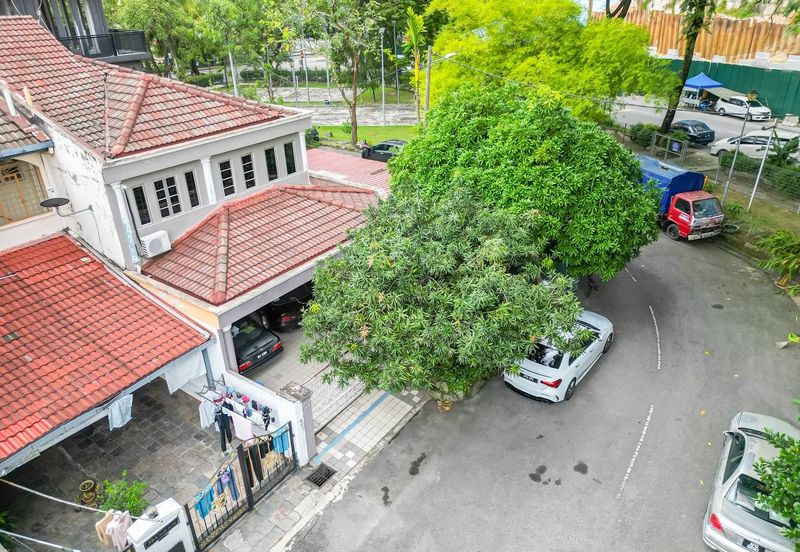 (CORNER LOT) Double Storey Terrace @ Bandar Tasik Selatan Kuala Lumpur