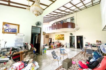 Jalan Kolam Air Lama 