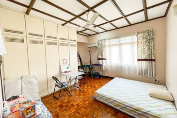 Jalan Kolam Air Lama 