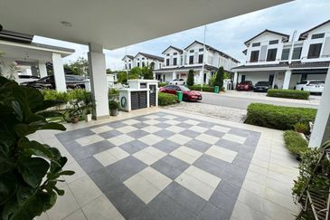 Tenderfields @ Eco Majestic