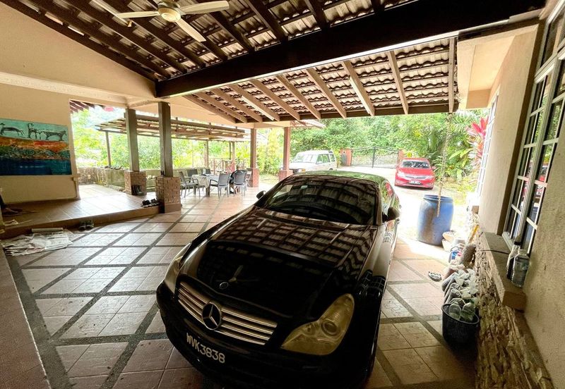 Kampung Bukit Lanjan