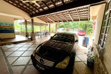 Kampung Bukit Lanjan