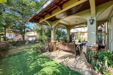 Impian Golf & Country Club