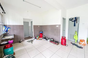 PELANGI HEIGHTS (TAMAN KAYANGAN)