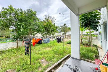 PELANGI HEIGHTS (TAMAN KAYANGAN)