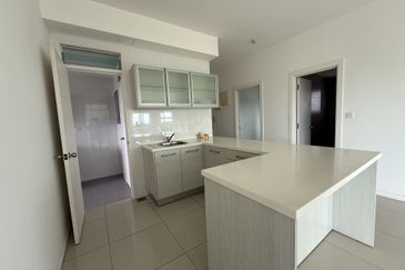 Ujana Executive Apartment