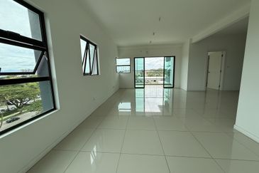 Ujana Executive Apartment