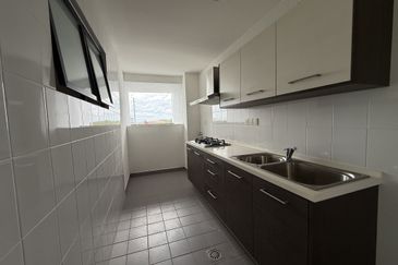 Ujana Executive Apartment