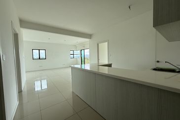 Ujana Executive Apartment