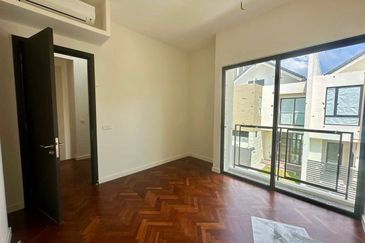 Avira Garden Terraces @ Medini