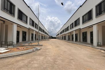 Eco Tropic Brand New Double Storey Shoplot 