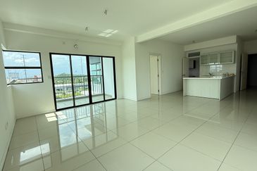 Ujana Executive Apartment