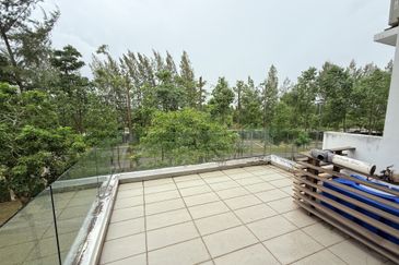 The Canal Garden North, Horizon Hills