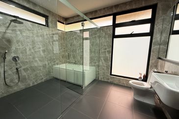 The Canal Garden North, Horizon Hills