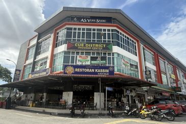 Empire Square 3 Storey Corner Shoplot