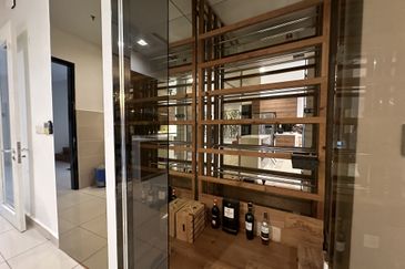 Somerset Puteri Harbour