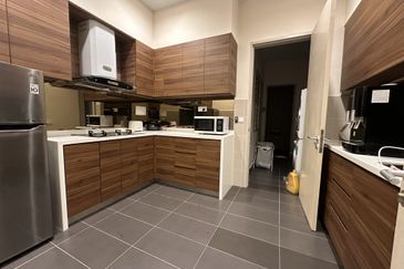 Somerset Puteri Harbour