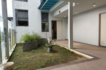 Somerset Puteri Harbour