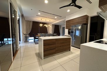 Somerset Puteri Harbour