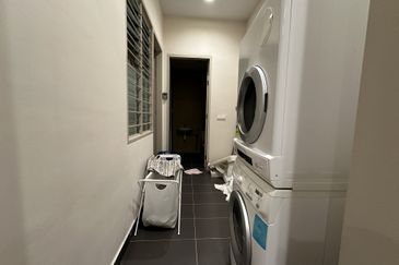 Somerset Puteri Harbour