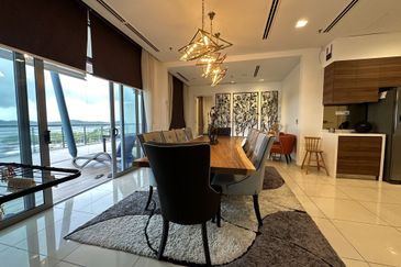 Somerset Puteri Harbour